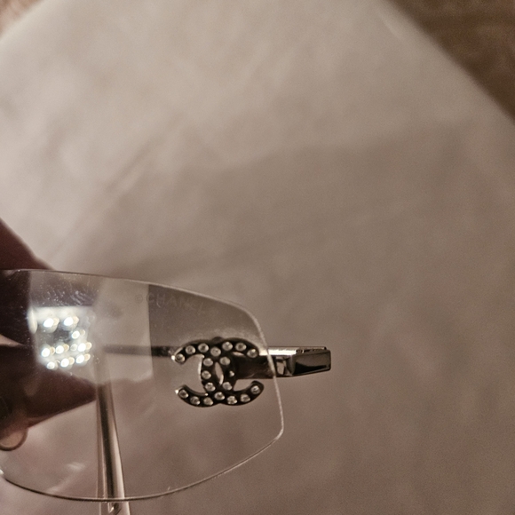 CHANEL Silver-Toned Sunglasses - Picture 9 of 15